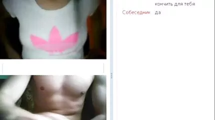 Två par har svenskporn sex med varandra vid jul.