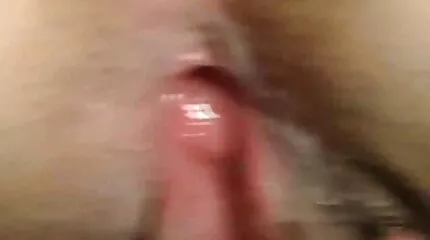 Stepmom och dotter suger ena änden för ung svensk porr två.