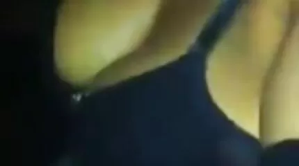 Granne visar killen jävla mogna kvinnor porn färdigheter.